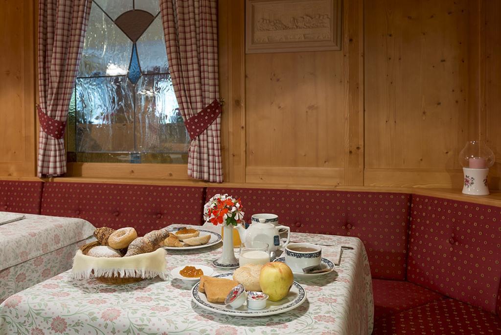 Lake&Nature Hotel Gloria Molveno Exterior photo
